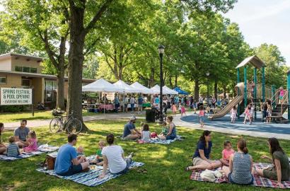 Community Events & Amenities